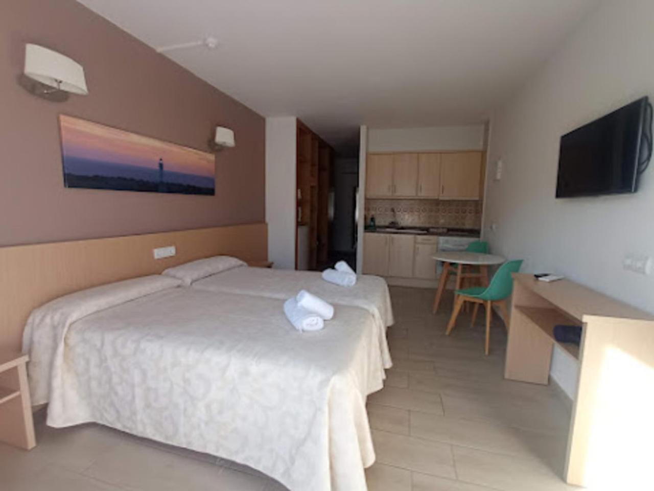 Apartamentos Orvay ซานอันโตนิโอ ภายนอก รูปภาพ